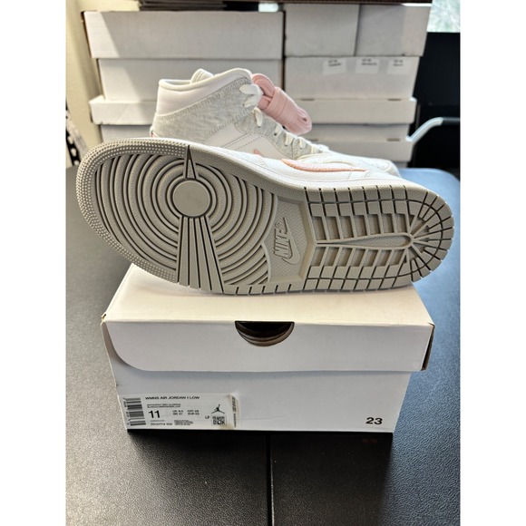 Womens Air Jordan 1 Mid Smoke Grey With Pink Laces Size 8.5W - Picture 5 of 6